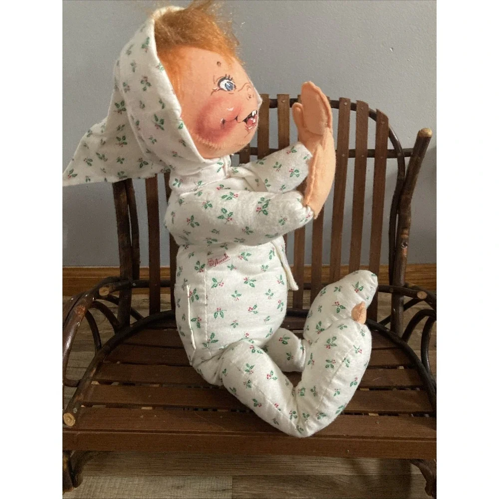 Annalee Child 1989 Child Sitting in Holly Patterned Outfit 12